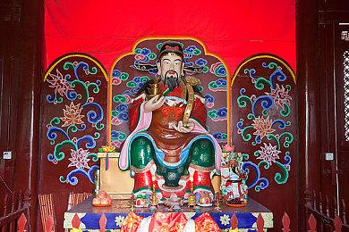 《命运2》“进入光能”装备限时引不满 官方让步